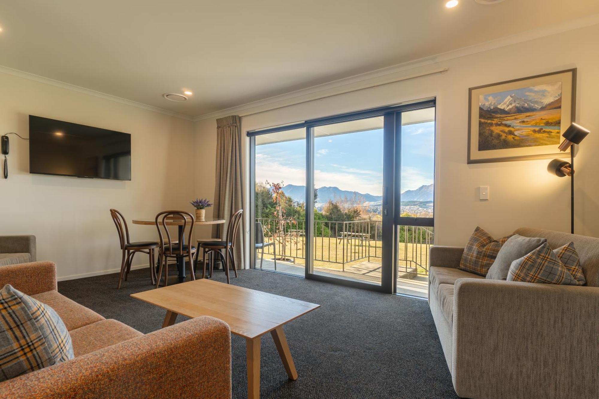 Wanaka Top 10 Holiday Park Exteriör bild