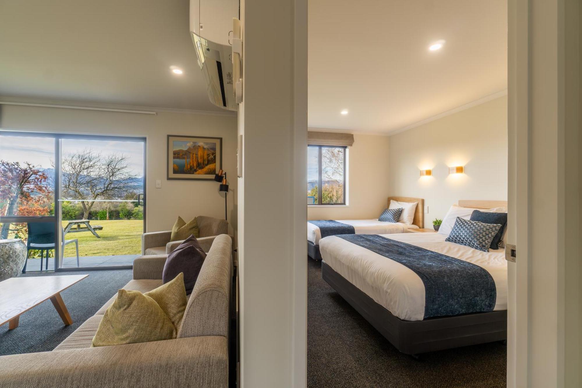 Wanaka Top 10 Holiday Park Exteriör bild