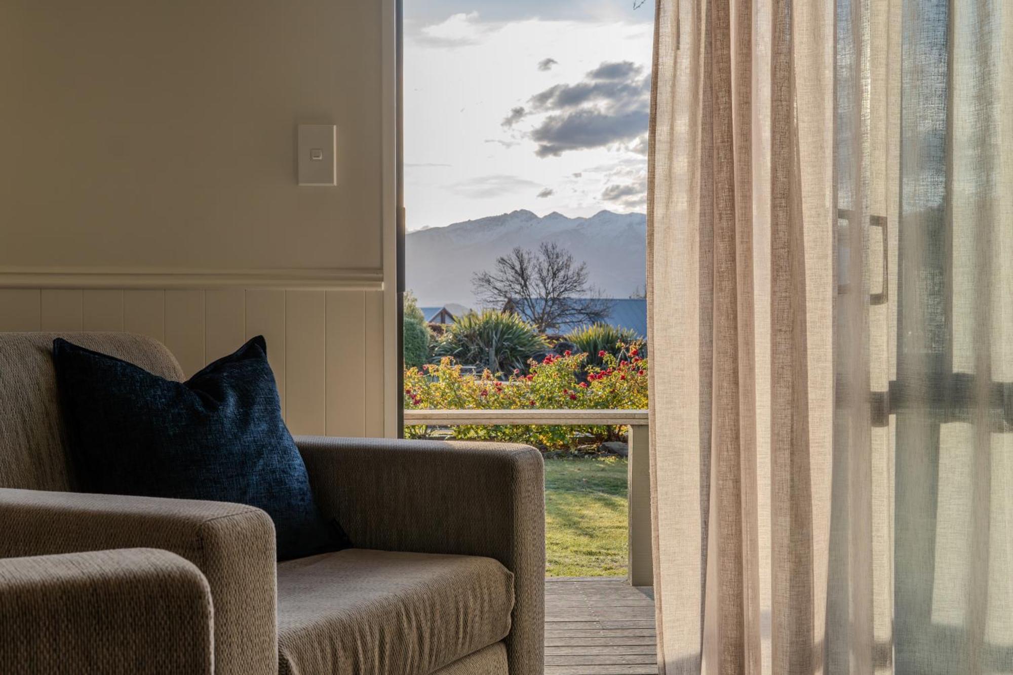 Wanaka Top 10 Holiday Park Exteriör bild
