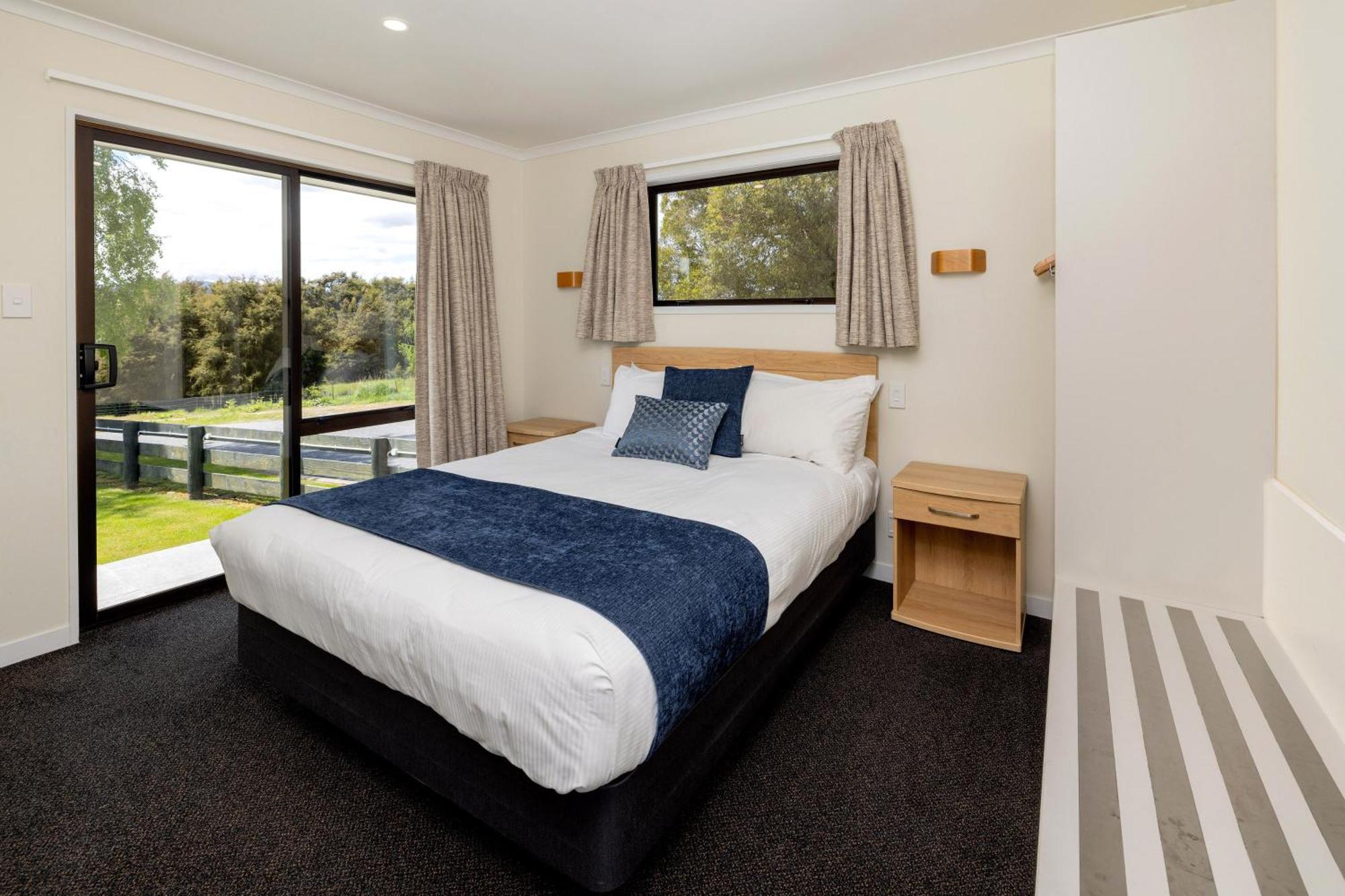 Wanaka Top 10 Holiday Park Exteriör bild